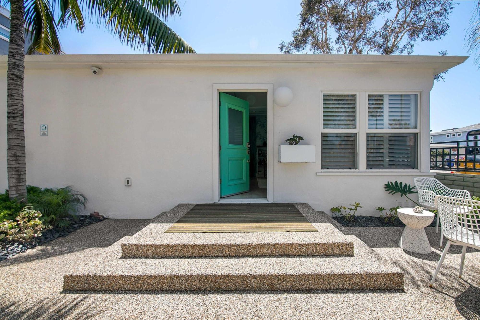 Holiday home Inviting 3br Near Mission