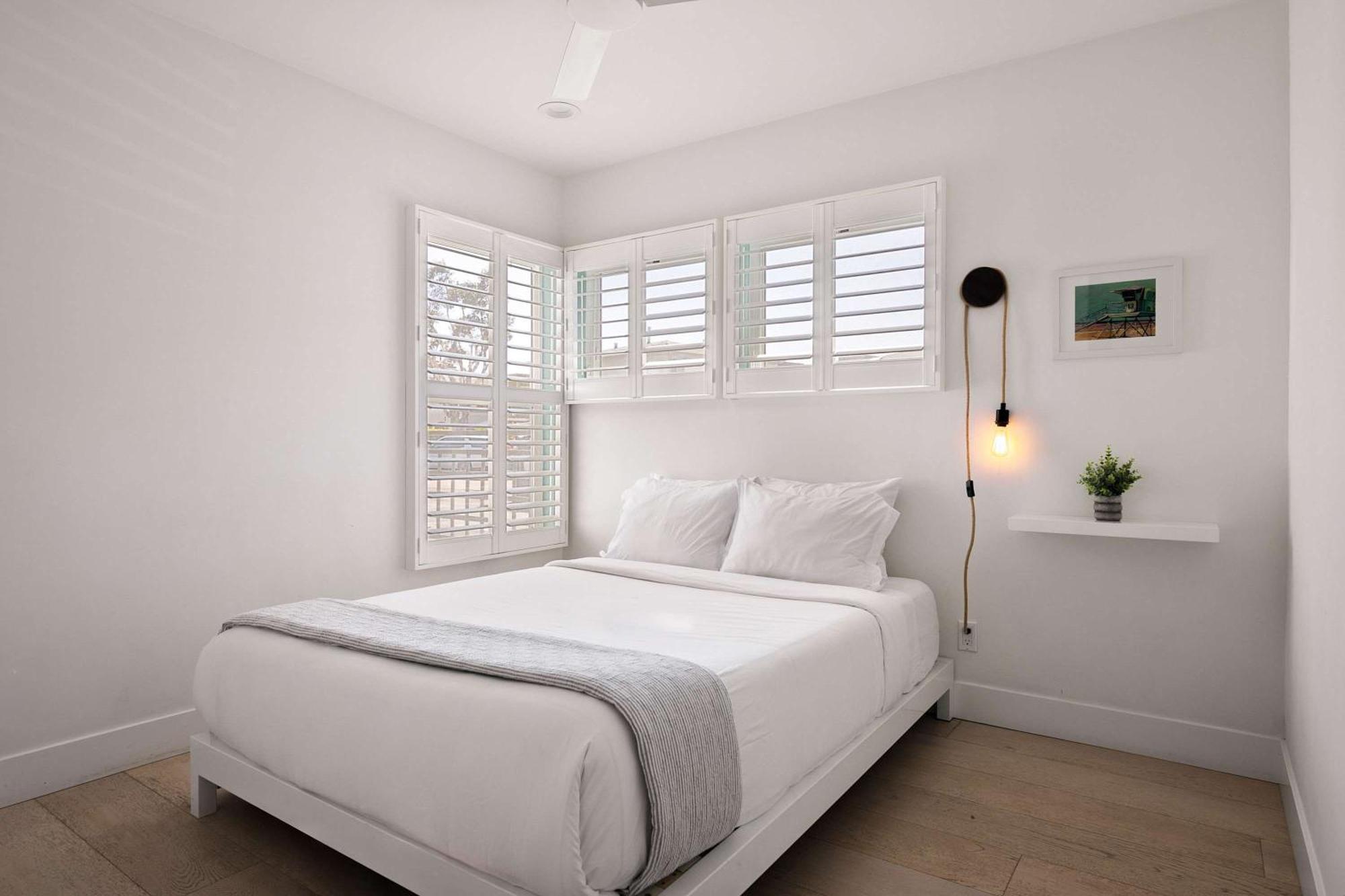 Inviting 3br Near Mission San Diego