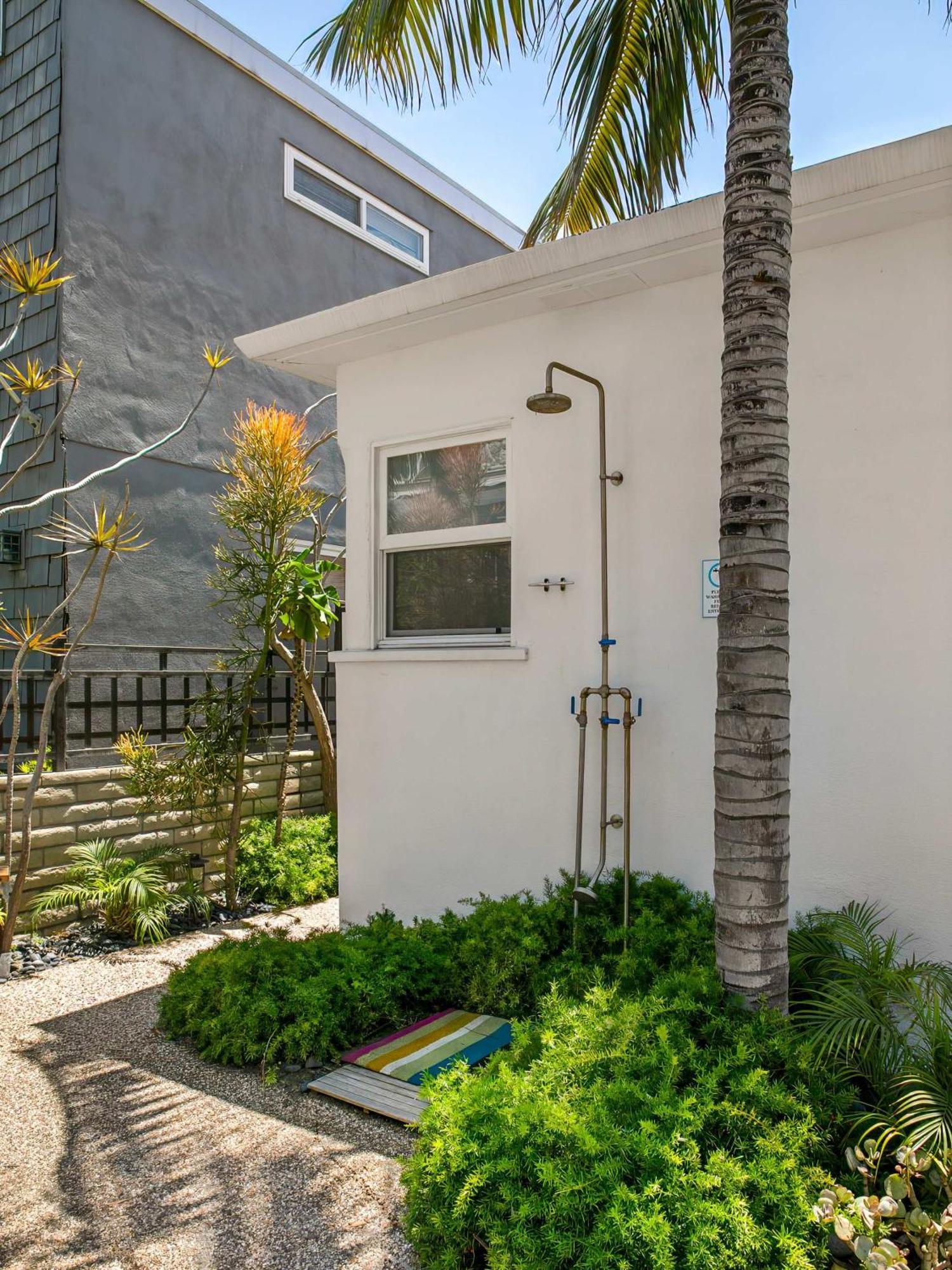Holiday home Inviting 3br Near Mission *