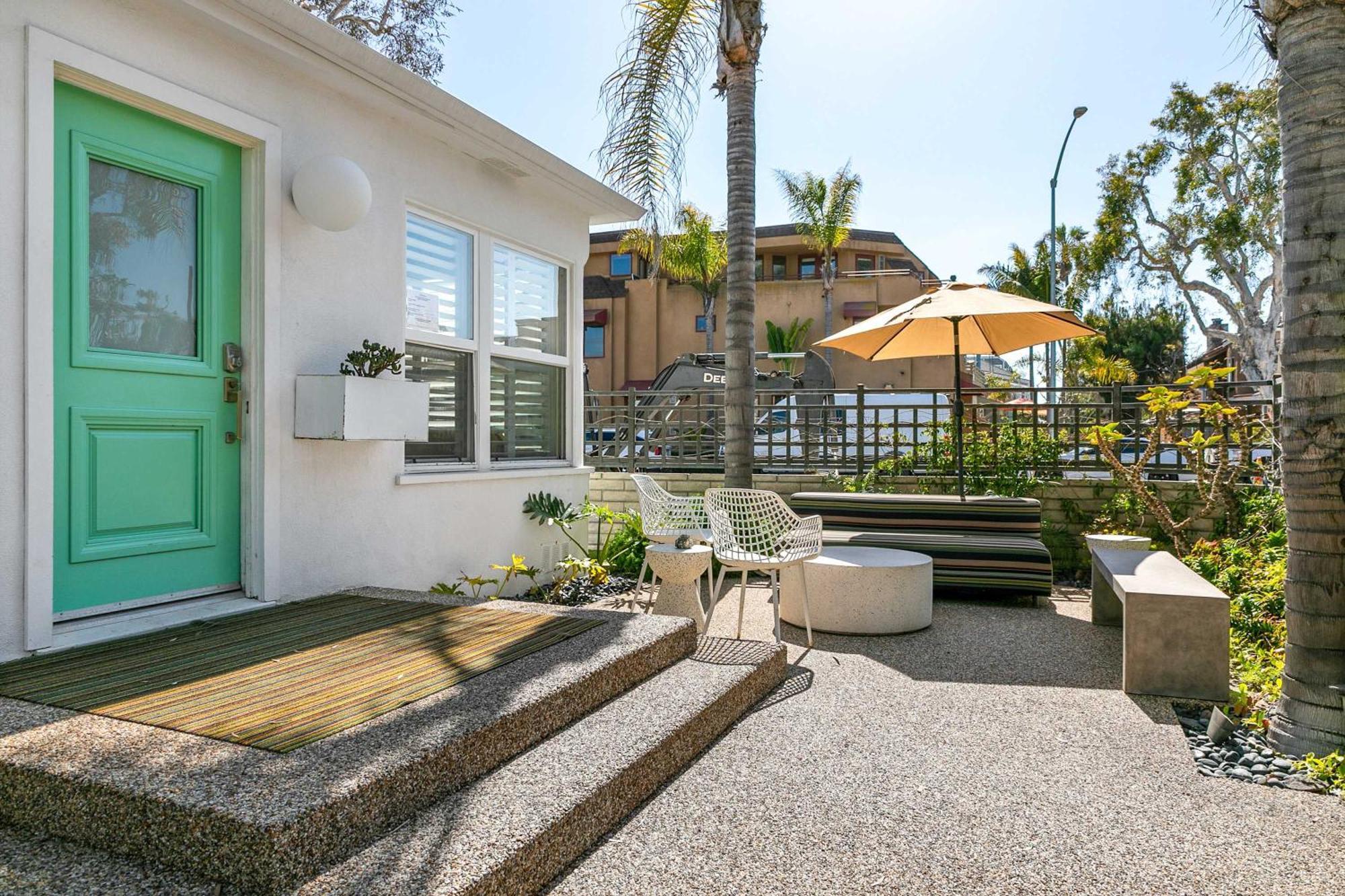 Inviting 3br Near Mission *